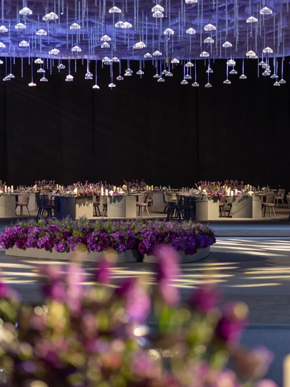 Table Floral Setting - Fun Event UAE